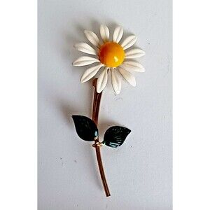 Vintage Brooch Lapel Pin White Daisy Yellow Center Leaves Cottagecore 3.5" EUC